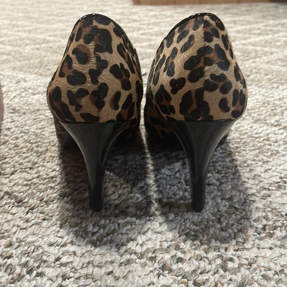 *NWT* Merona Maye leopard pumps - Picture 3 of 5